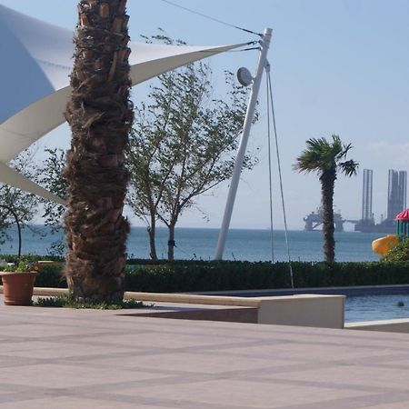 The Crescent Beach Hotel Baku Extérieur photo