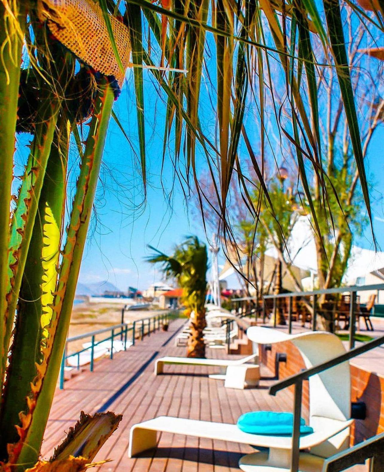The Crescent Beach Hotel Baku Extérieur photo