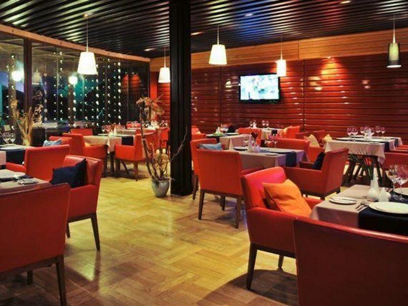 The Crescent Beach Hotel Baku Extérieur photo