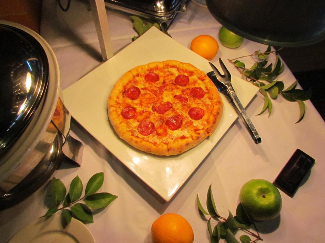 The Crescent Beach Hotel Baku Extérieur photo